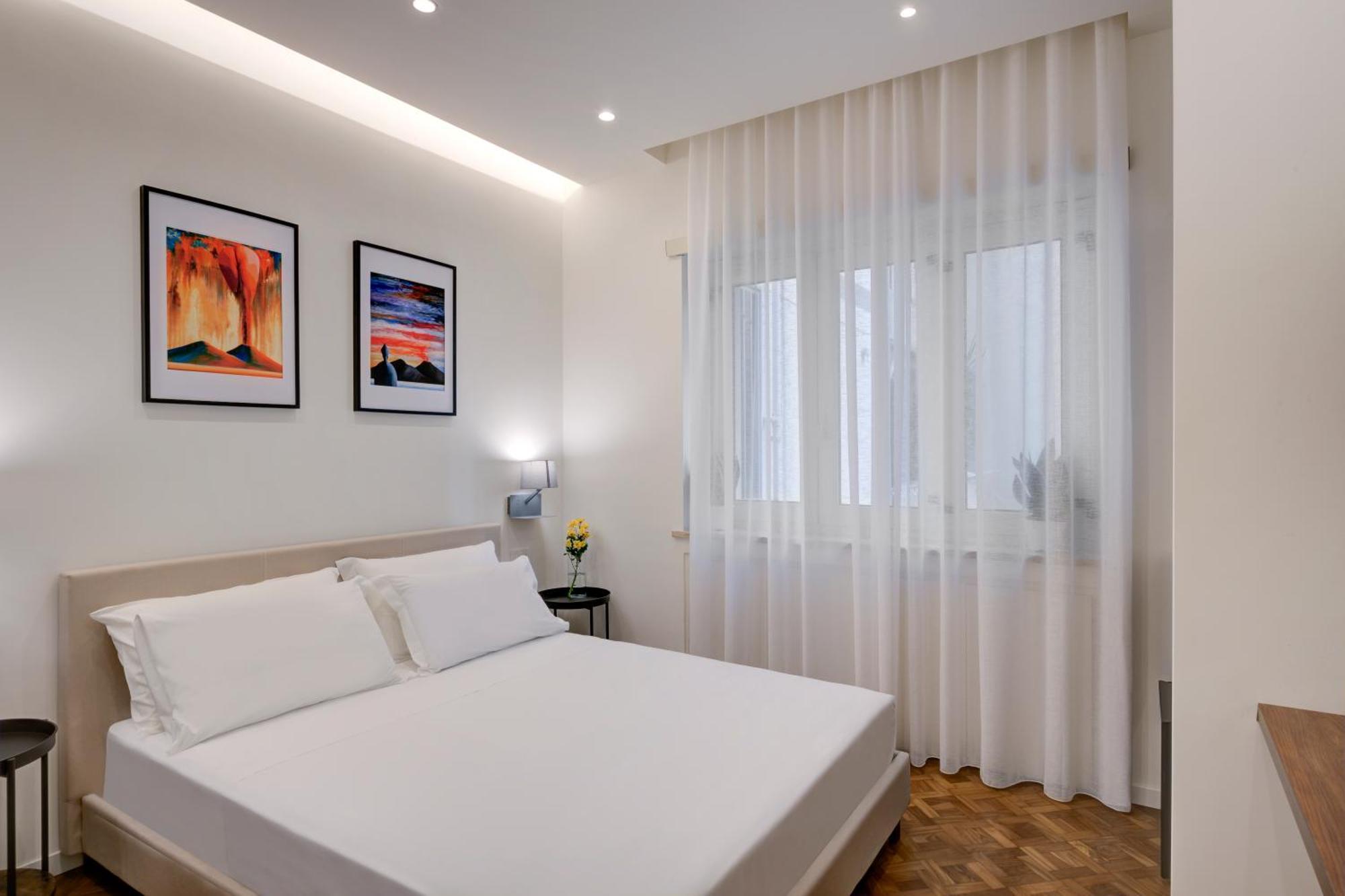نابولي Well Suites - Piazza Dei Martiri المظهر الخارجي الصورة
