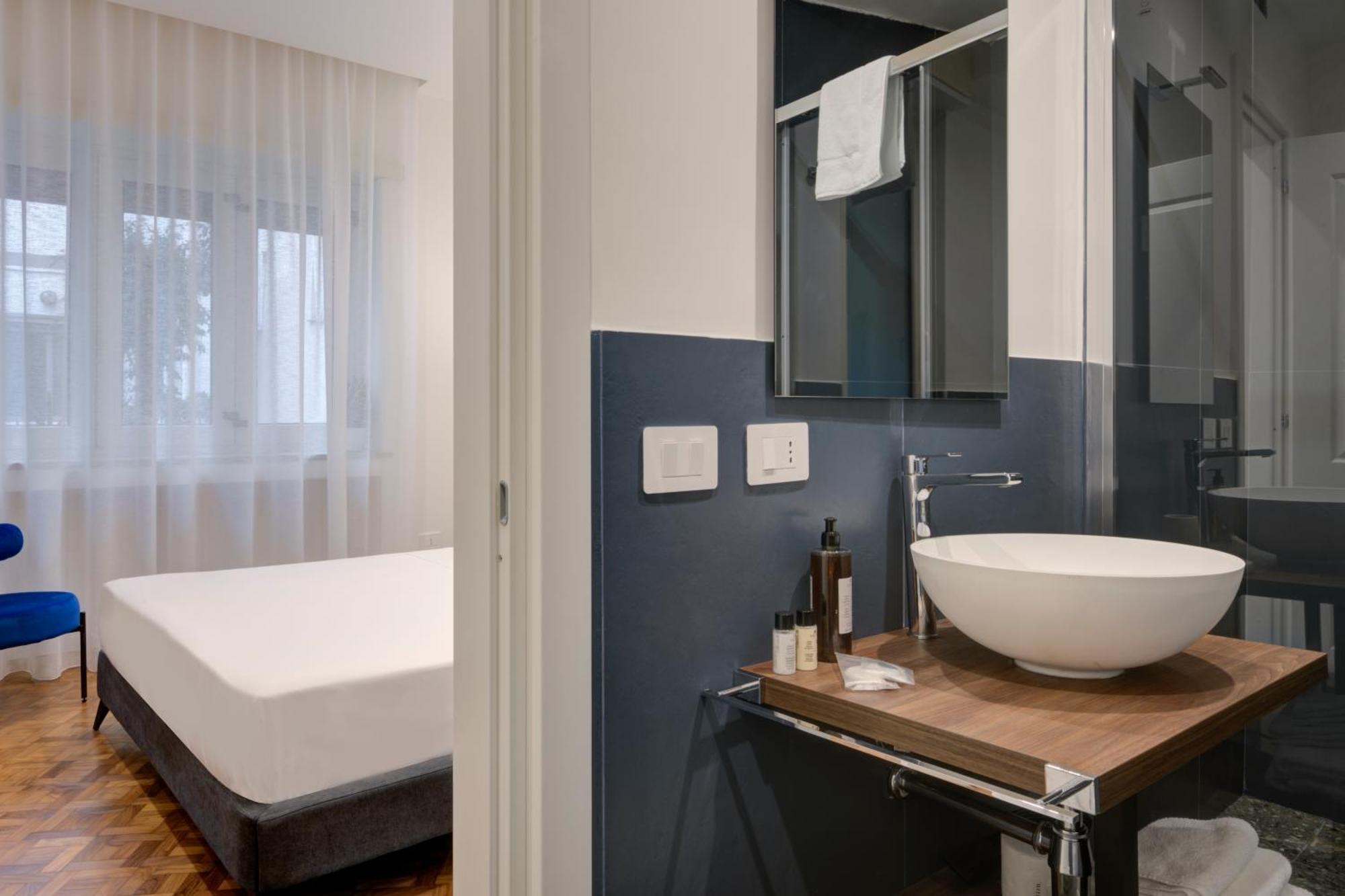 نابولي Well Suites - Piazza Dei Martiri المظهر الخارجي الصورة