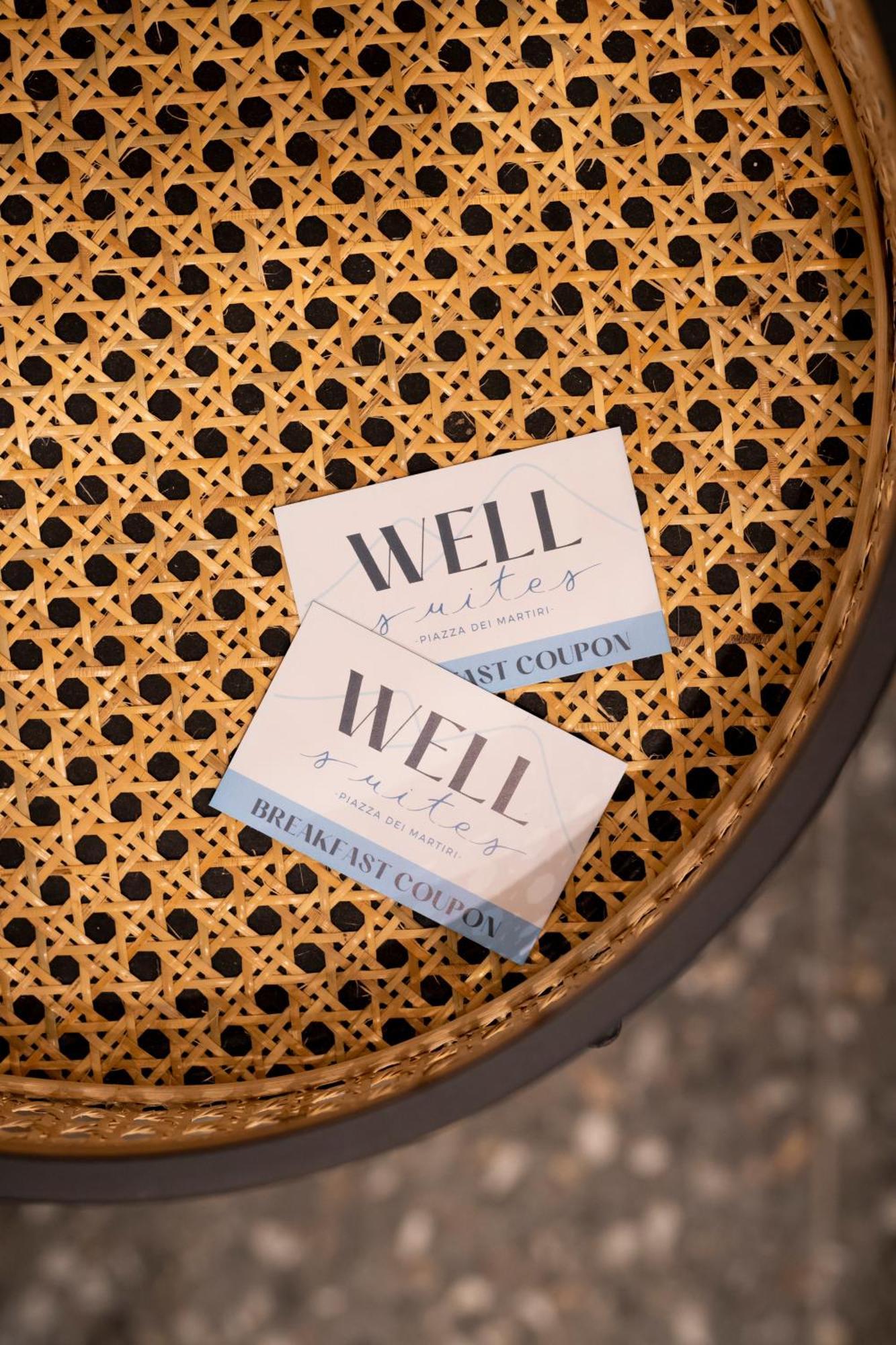نابولي Well Suites - Piazza Dei Martiri المظهر الخارجي الصورة