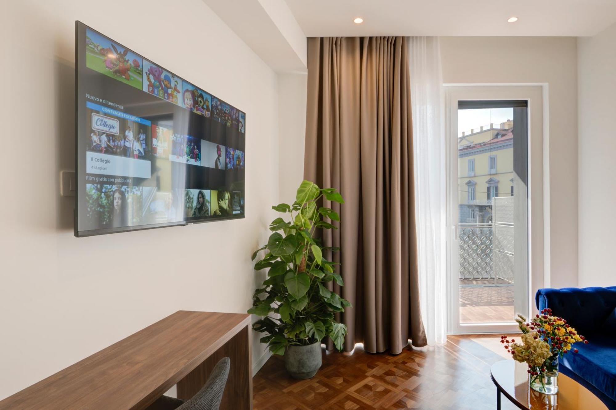 نابولي Well Suites - Piazza Dei Martiri المظهر الخارجي الصورة